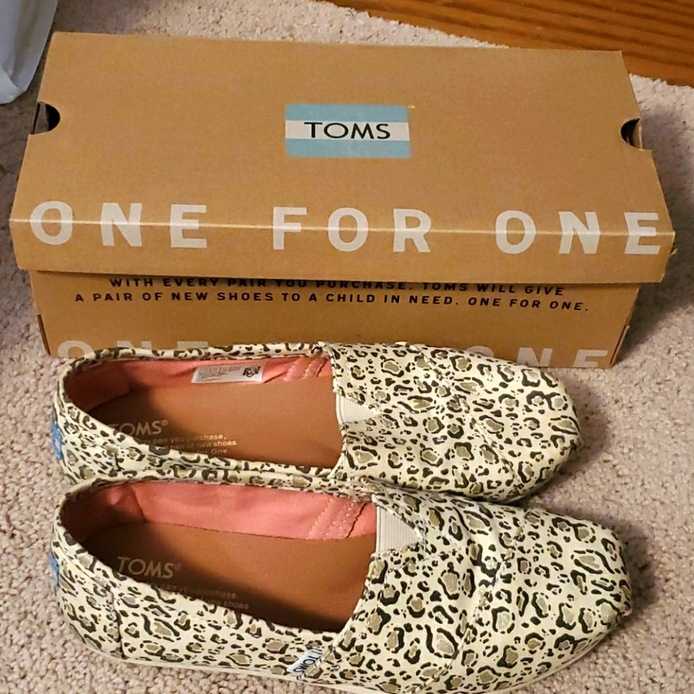 Leopard Tom's